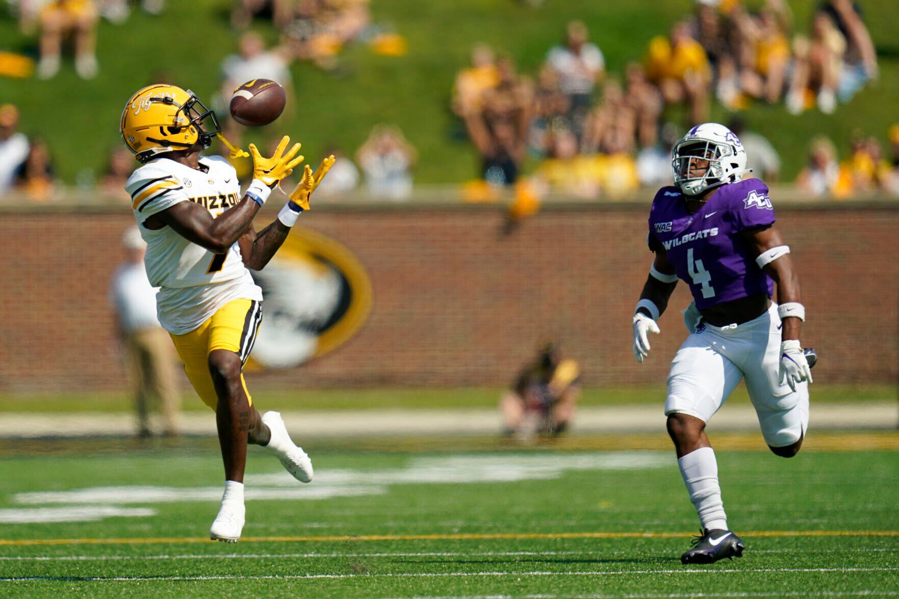 APTOPIX Abilene Christian Missouri Football